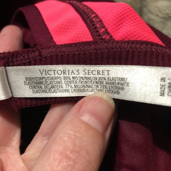 2 Victoria Secret B cup SPORTS bras - Picture 4 of 9